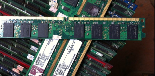 全兼容 1G 2G 4G DDR2 DDR3 臺式機內存條667 800 1066 1333等