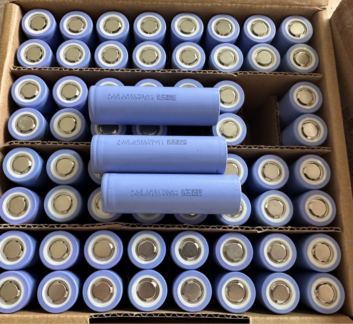 全新正品力神21700电动工具锂电池4000mah平头3.7v 10c大功率放电