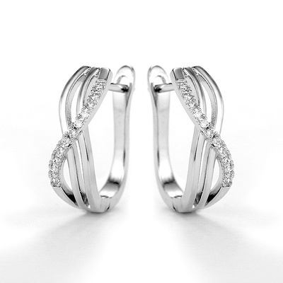 Simple Geometric Interwoven Winding Ear Buckle Female