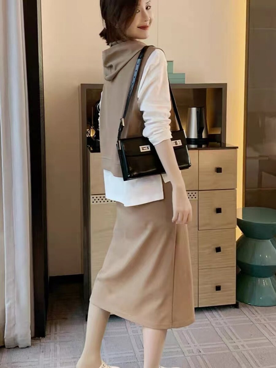 MAILLARD STYLE CASUAL FASHION SUIT SKIRT WOMENS 2024 AUTUMN NEW TEMPERAMENT AGE-REDUCING SHORT-SLEEVED SKIRT THREE-PIECE SET