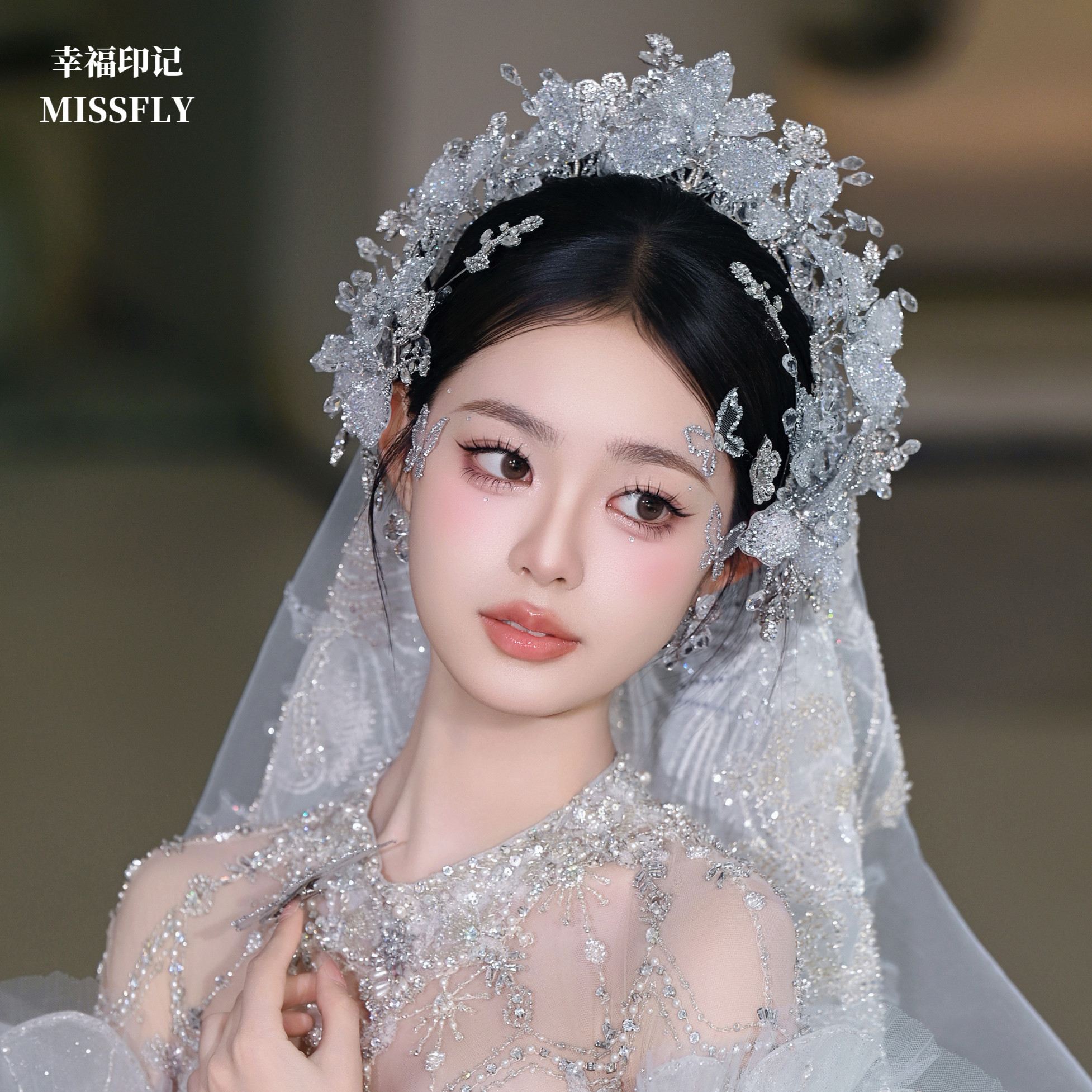 皇冠新娘头饰新款奢华大气公主高端水晶高级婚纱王冠发饰发夹套装
