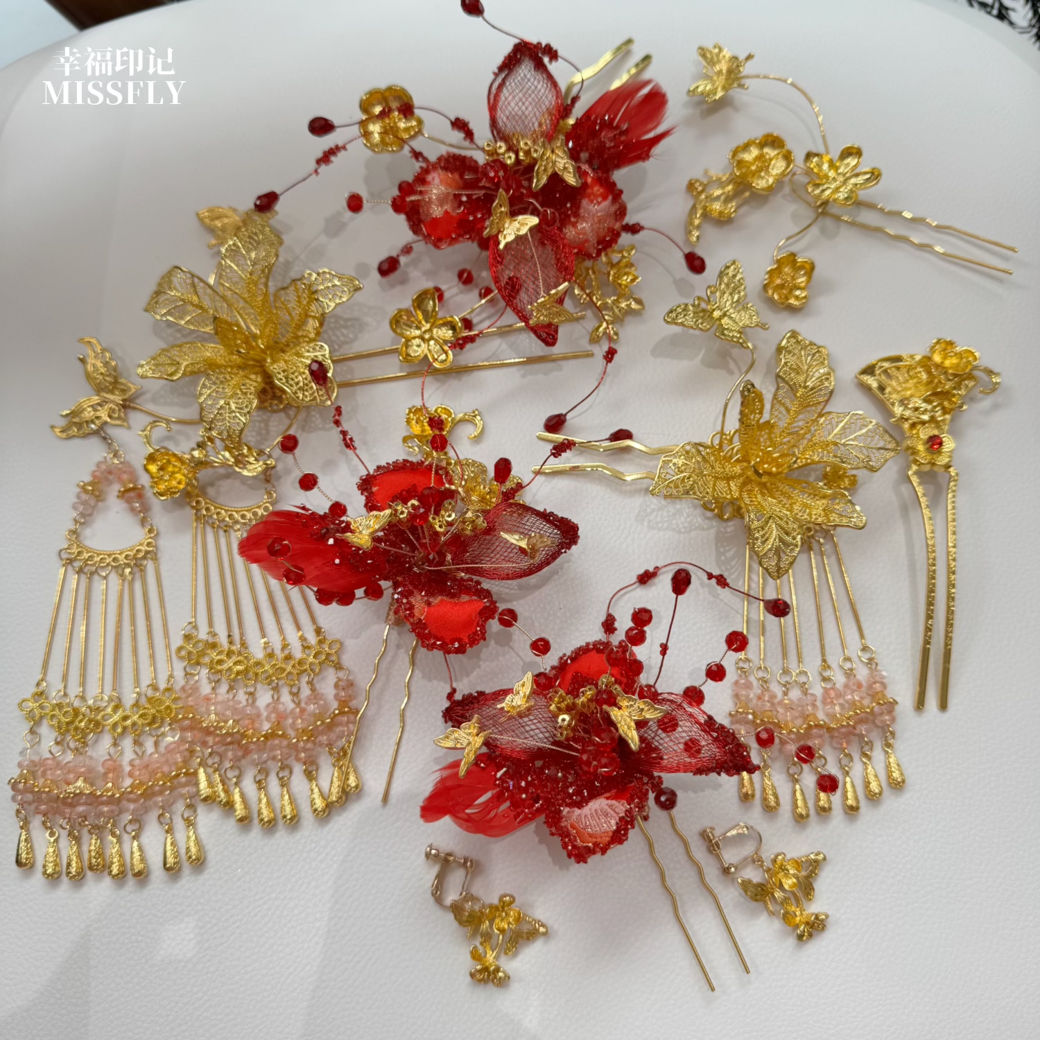 金色丝花红色羽毛宋锦缎面新娘新中式头饰高级感减龄秀禾旗袍发饰