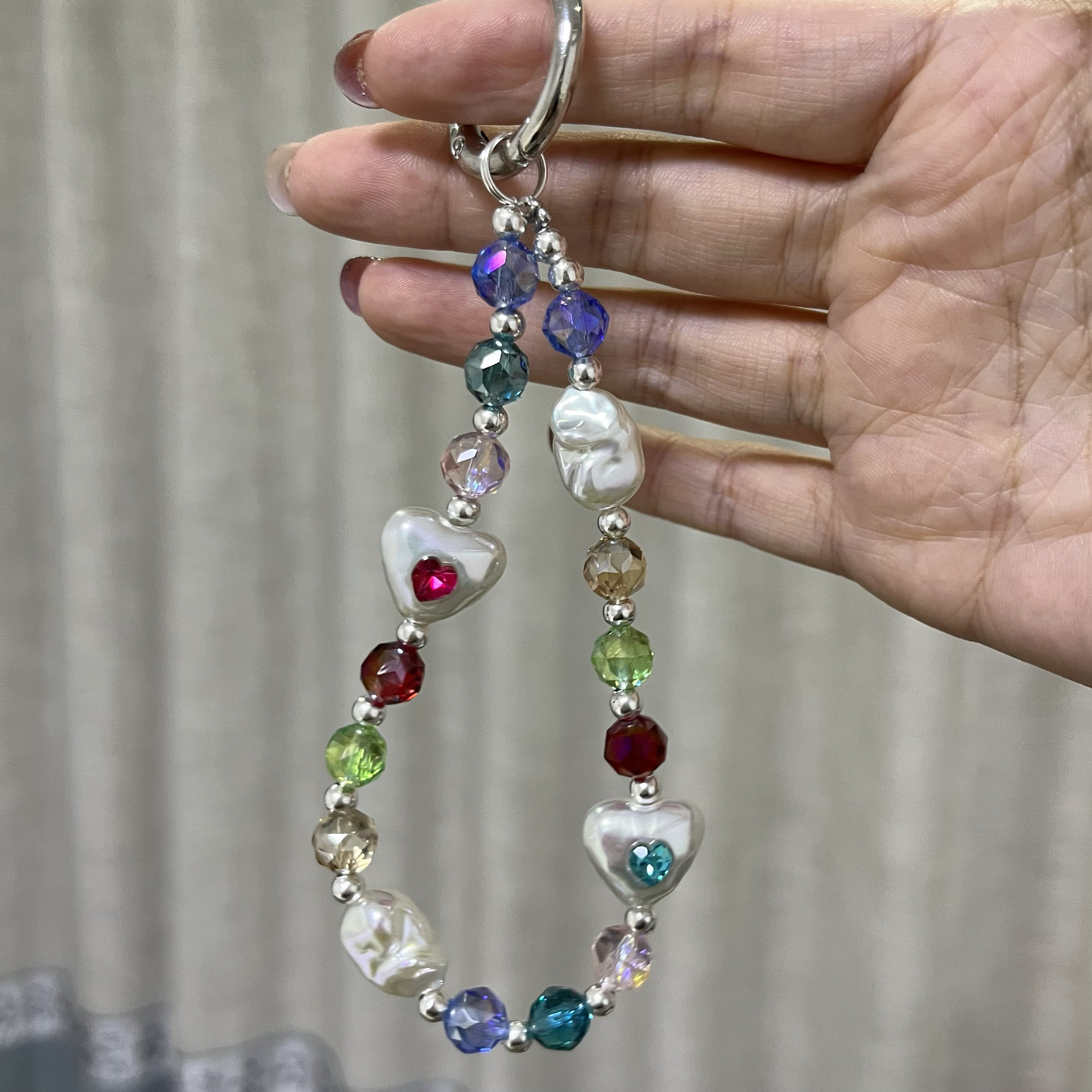 是彩虹的颜色呀！巴洛克异形爱心珍珠五彩水晶锆石手机链钥匙扣