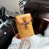 手机包女斜挎迷你2026新款 韩系复古豹纹竖款 牛角扣秋冬百搭单肩包