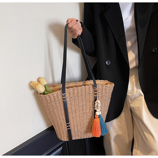 2026夏季新款大容量单肩托特编织包小众设计休闲度假风沙滩草编包