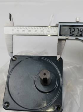 原装正品流水线输送带用减速机5GN50KB减速比1比50出力轴φ15固定