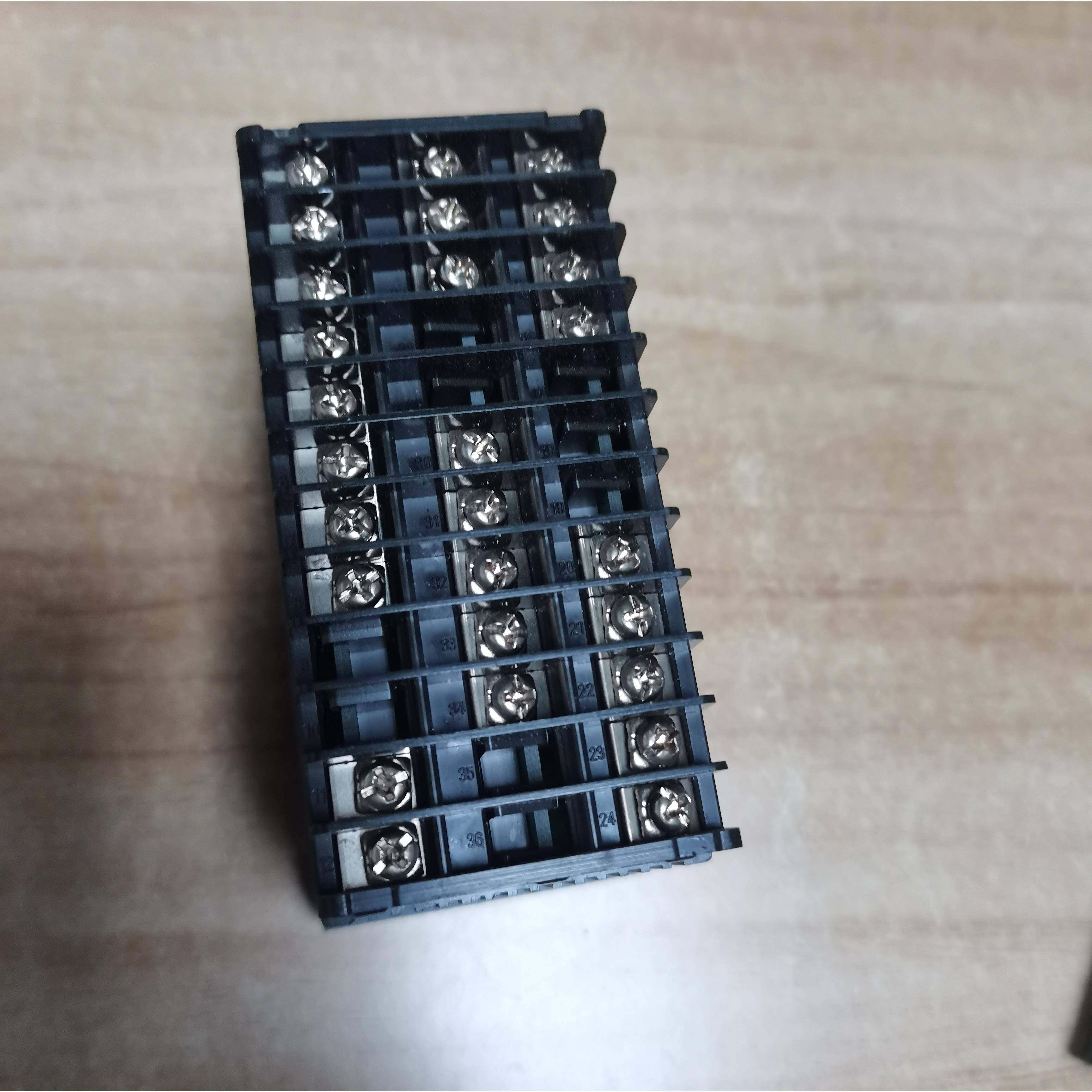 原装正品RKC温控器FB400系列8N-44NN5/A1-FS06 Z-1136A Z-1120实