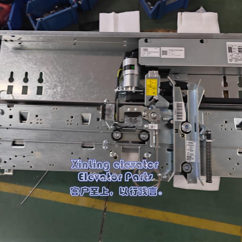 适用于通力amdc电梯门机amdl层门装置d10d15d2.0门机配套易损件均