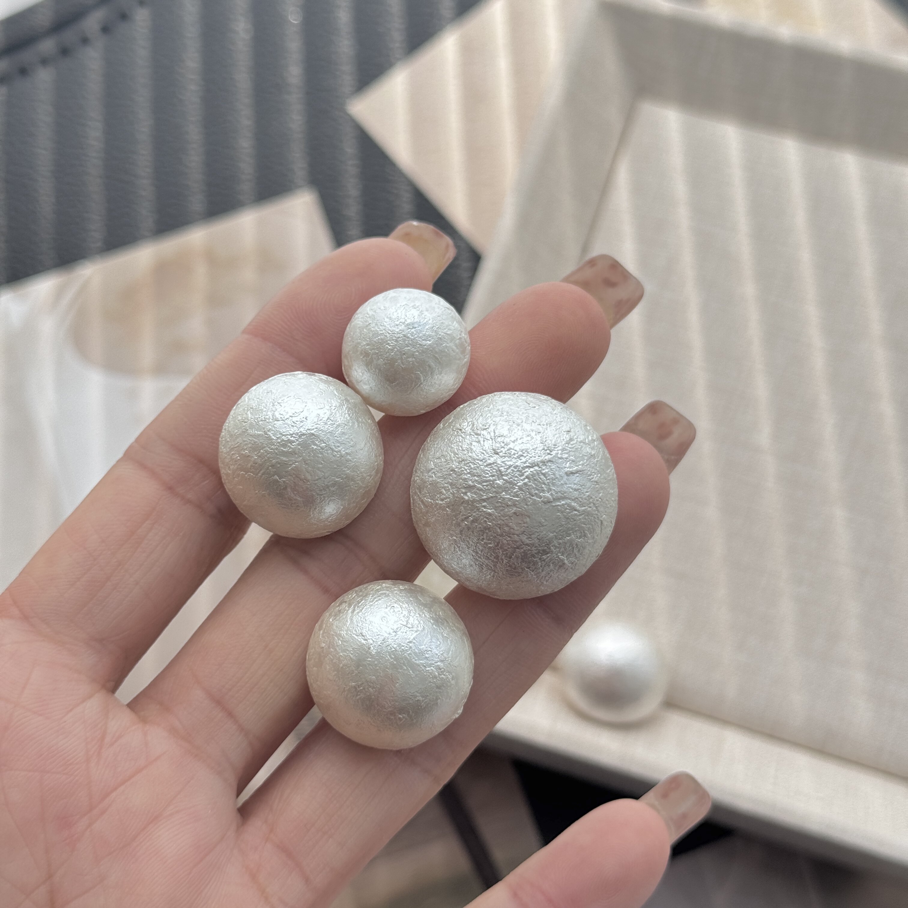 DSG轻奢雪花银拉丝半圆球纽扣