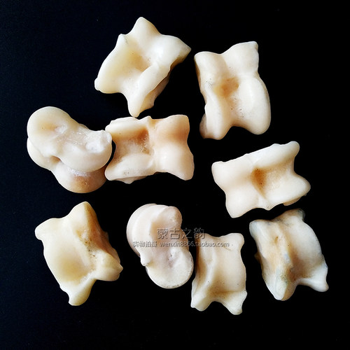 嘎拉哈蒙古族儿时玩具工艺品