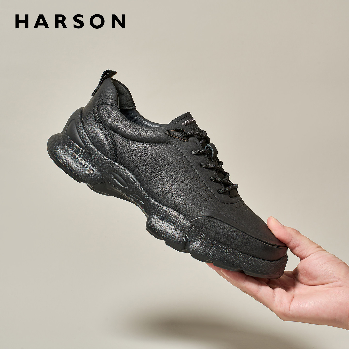 ��ɭ����Ьʱ������ƤЬ