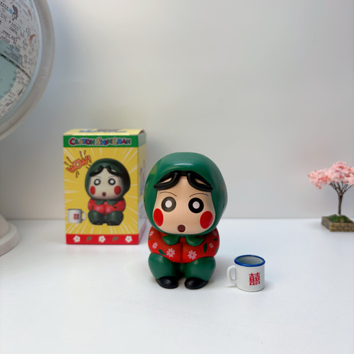 翠花蜡笔小新村花小新可爱卡通潮玩手办车载创意摆件装饰礼物玩偶