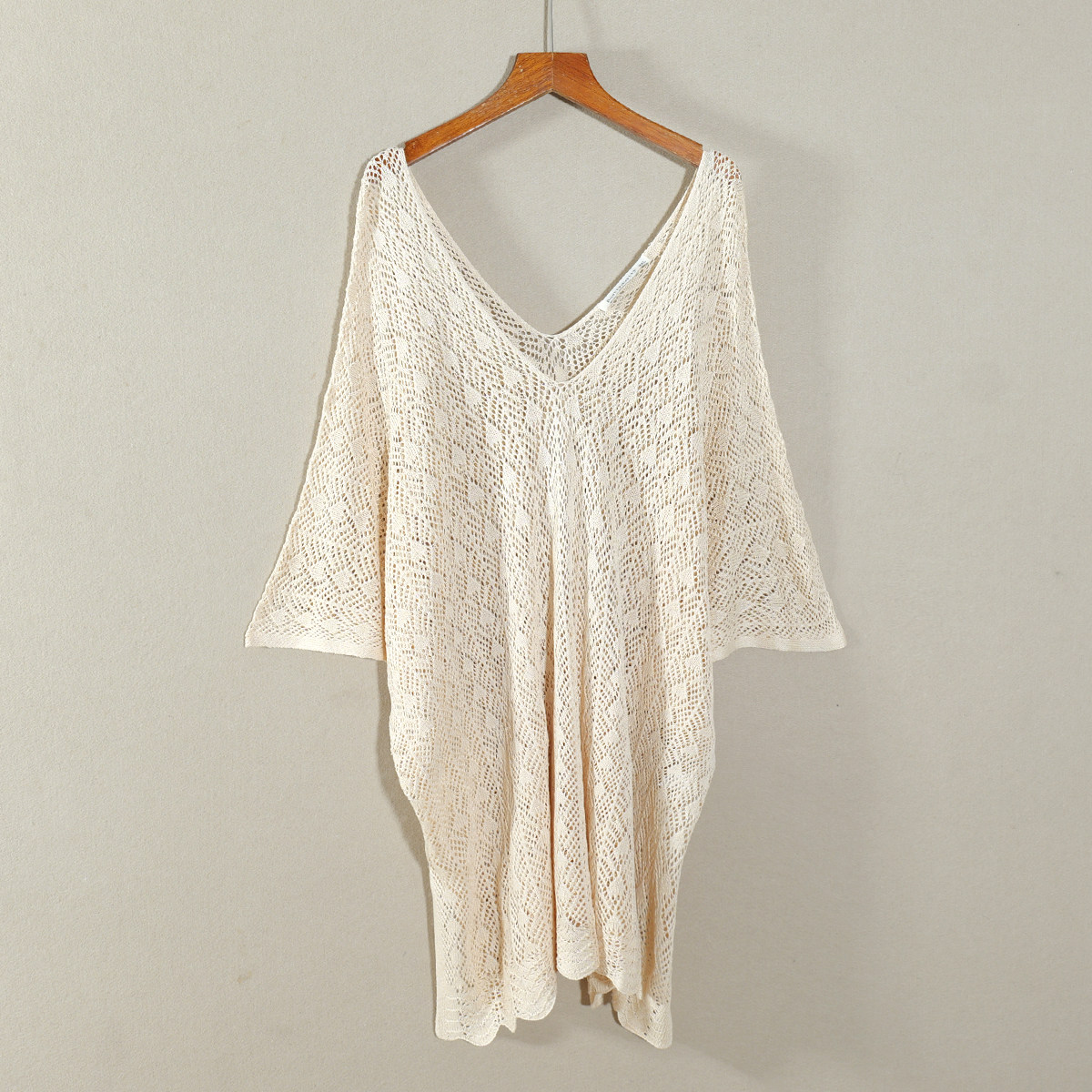 2026慵懒风V领镂空针织衫女宽松套头罩衫春秋毛衣上衣服韩版简约