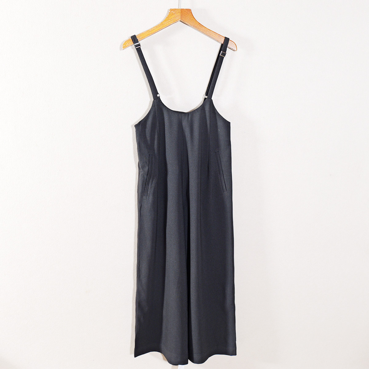 2025年秋款新品女装连衣裤九分裤纯色休闲裤子百搭气质减龄时尚潮