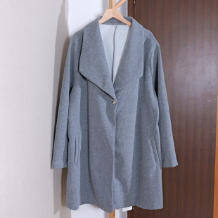 新款 口袋外套上衣服时尚 女装 V领长袖 简约潮 纯色中长款 2025年冬季