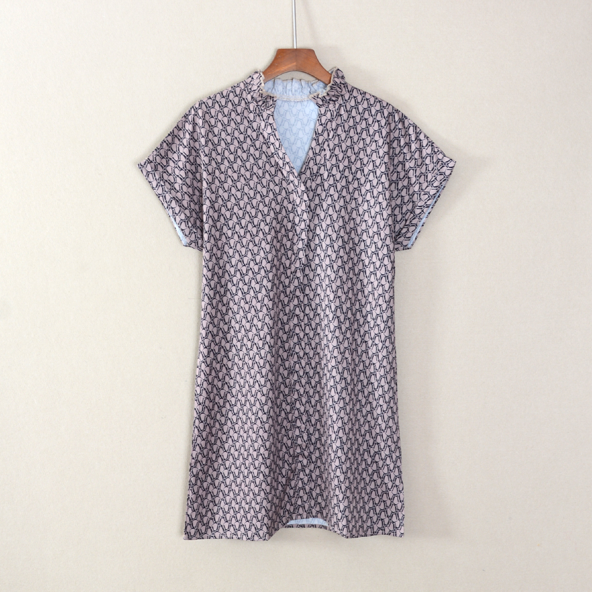 夏款新品女装休闲风短袖V领印花修身中长款连衣裙子显瘦流行潮流