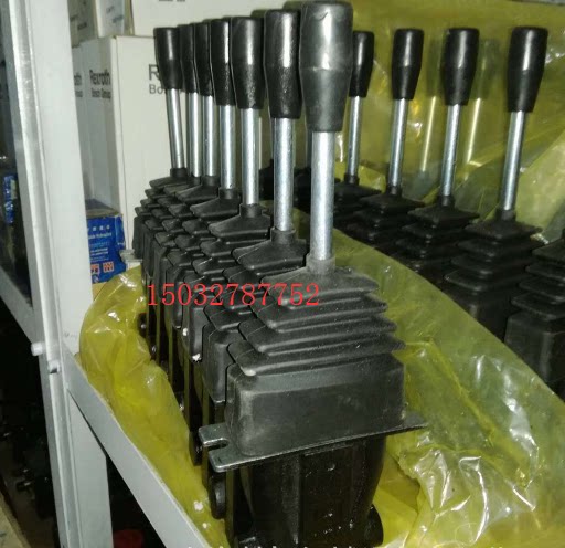 三一掘进机配件进口哈威先导手柄先导七联阀联阀组件phc3-hpcs4