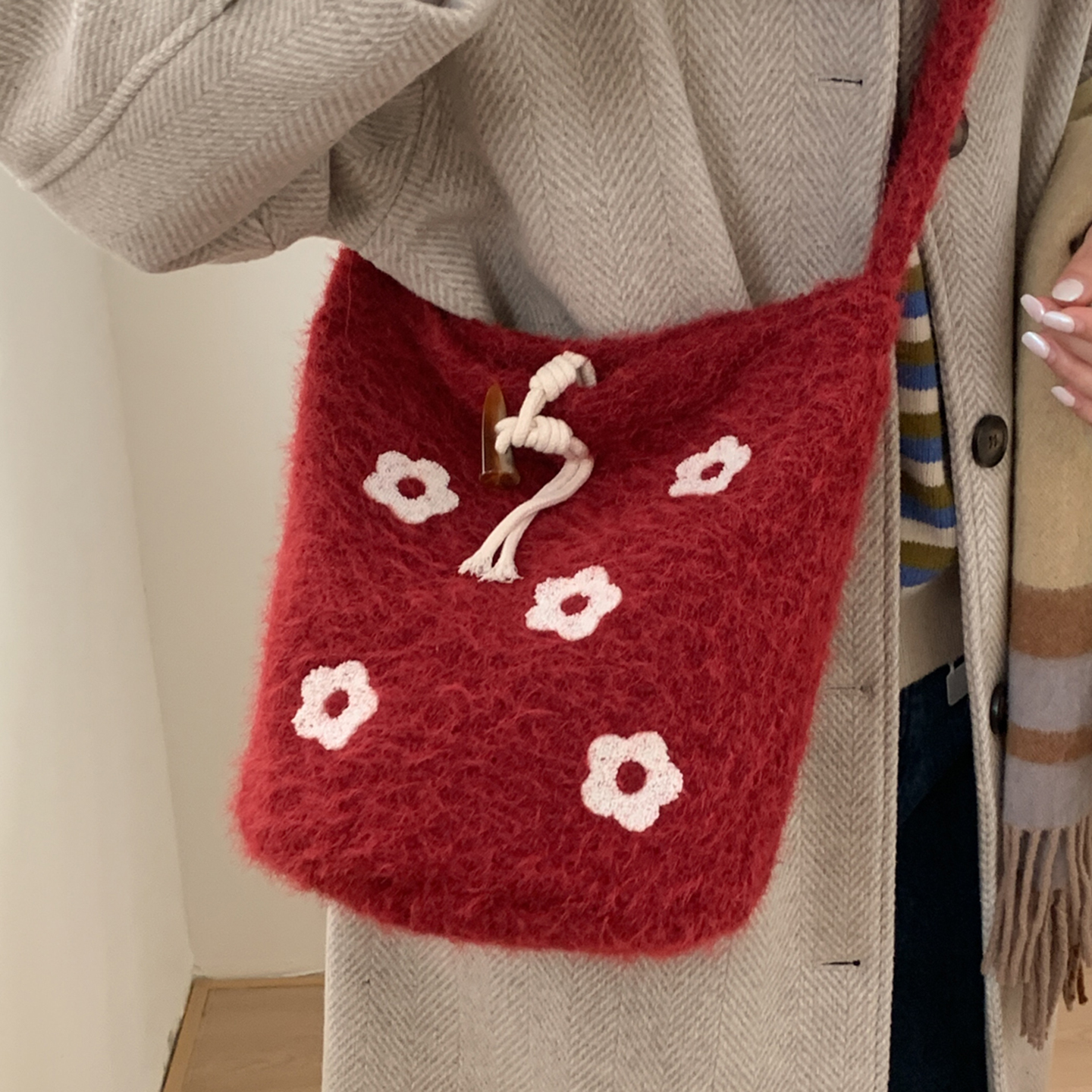 冬季超火韩系花朵水桶包女式