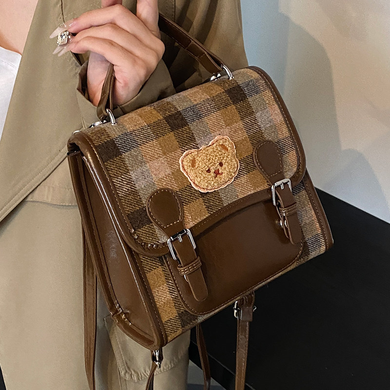 今年流行格纹双肩包女2026新款秋冬百搭毛呢学院风背包复古手拎包,箱包皮具/热销女包/男包,双肩背包,淘宝优惠券,粉丝福利购,淘宝优惠卷