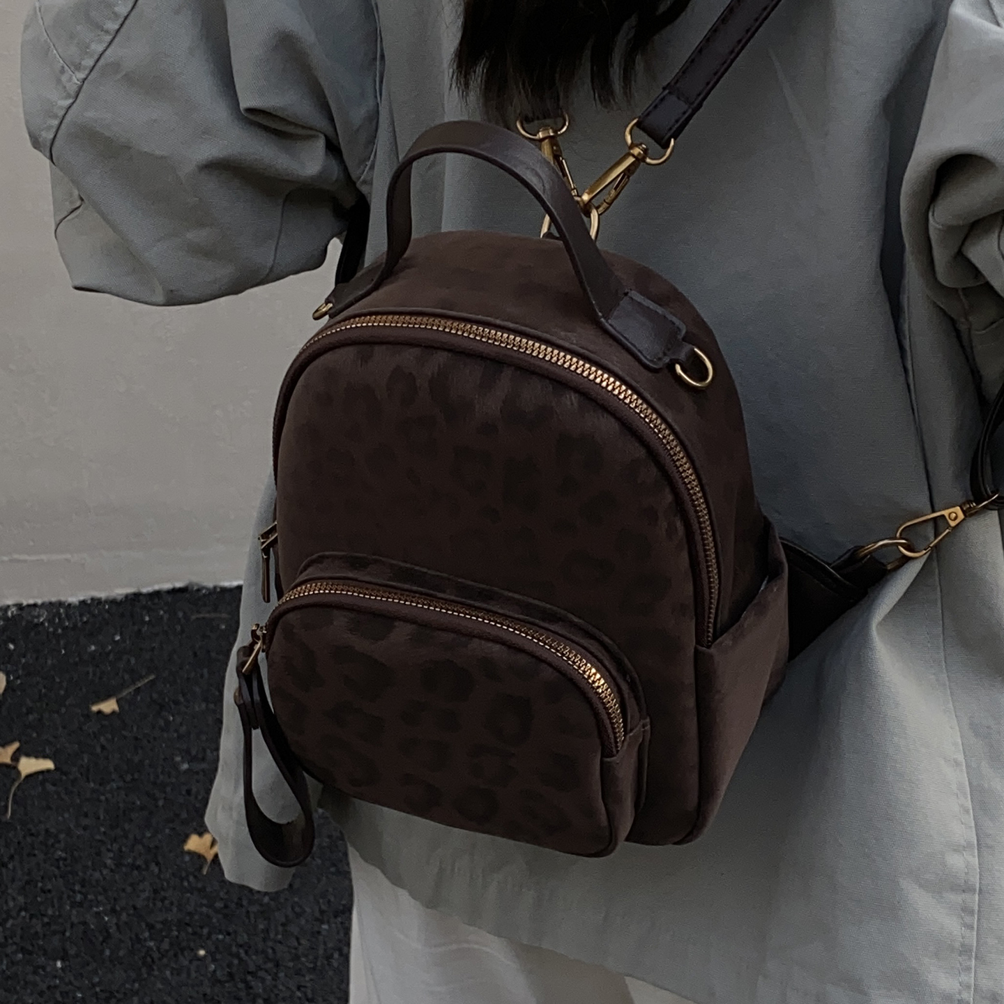 豹纹质感通勤学生背包