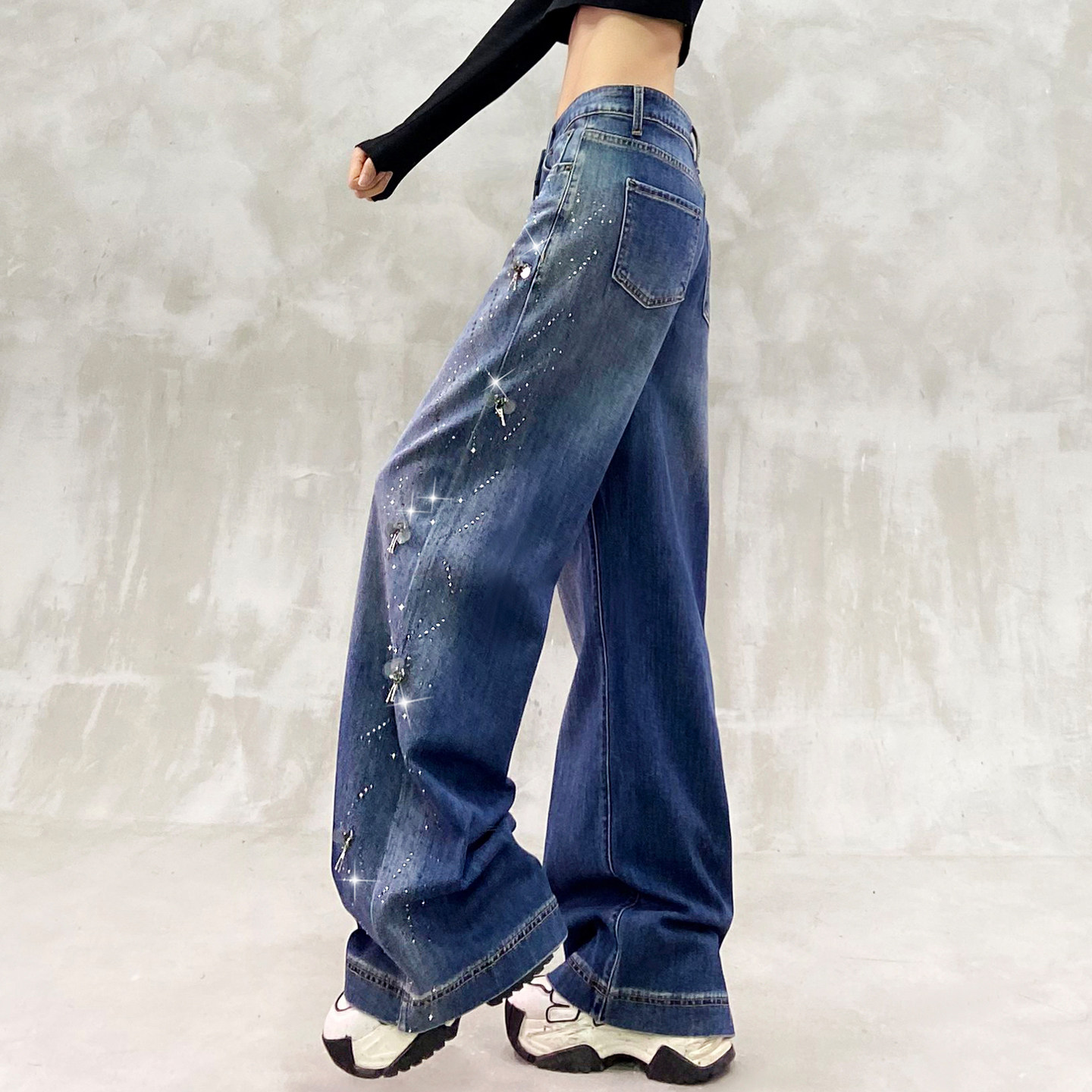 侧边烫钻设计垂感休闲牛仔裤女春新款高腰宽松显瘦百搭直筒阔腿裤,女装/女士精品,牛仔裤,淘宝优惠券,粉丝福利购,淘宝优惠卷