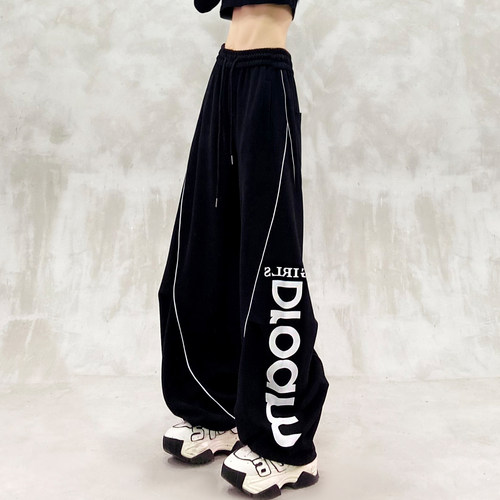 字母印花反光条装饰休闲弯刀裤女