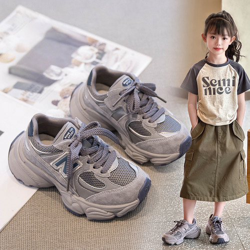 女童运动鞋2025新款秋冬儿童N字跑步鞋轻便男童二棉加绒老爹鞋潮