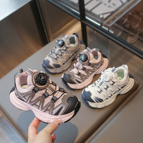 儿童旋钮扣运动鞋透气舒适跑步鞋