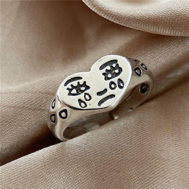53002 RINGS WOMEN LOVE CRYING FACE EXPRESSION RING FEMALE PUNK WIND TEARS MOOD MEN AND WOMEN RING