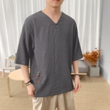 深灰色