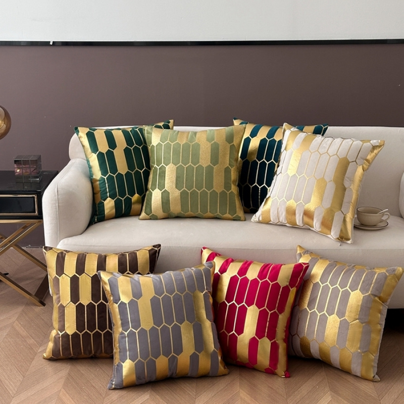 北欧烫金刺绣蜂巢抱枕沙发靠垫套轻奢样板房软包床上靠枕腰枕含芯