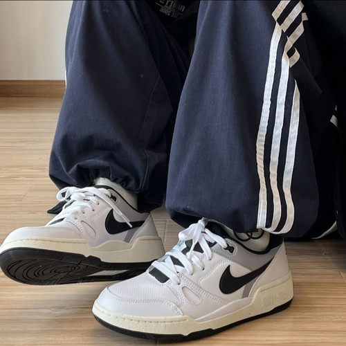 Nike Full Force Low 潮流舒适减震耐磨板鞋男款 白黑 FB1362-101