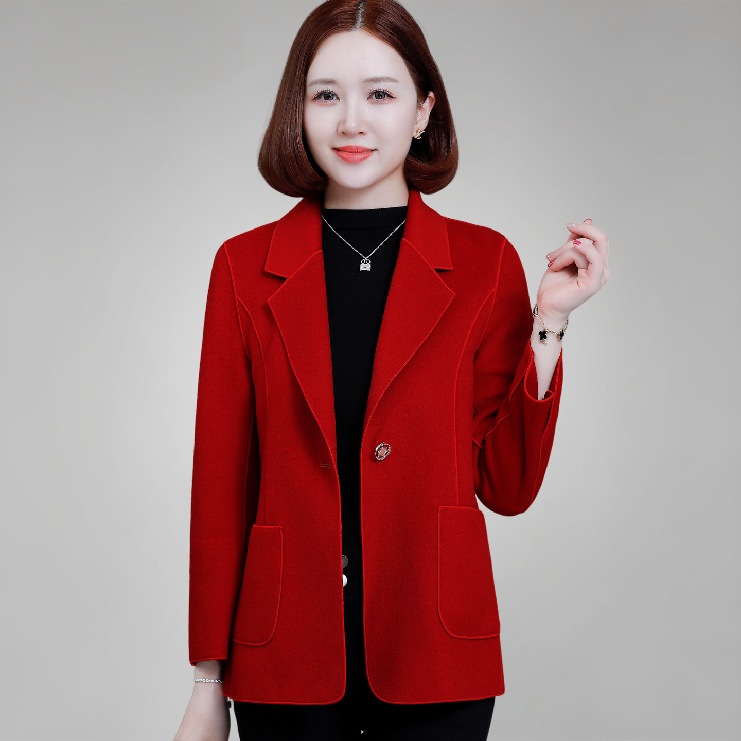 红色羊毛呢外套女2025秋冬新款中年妈妈气质大衣小个子高级感西装