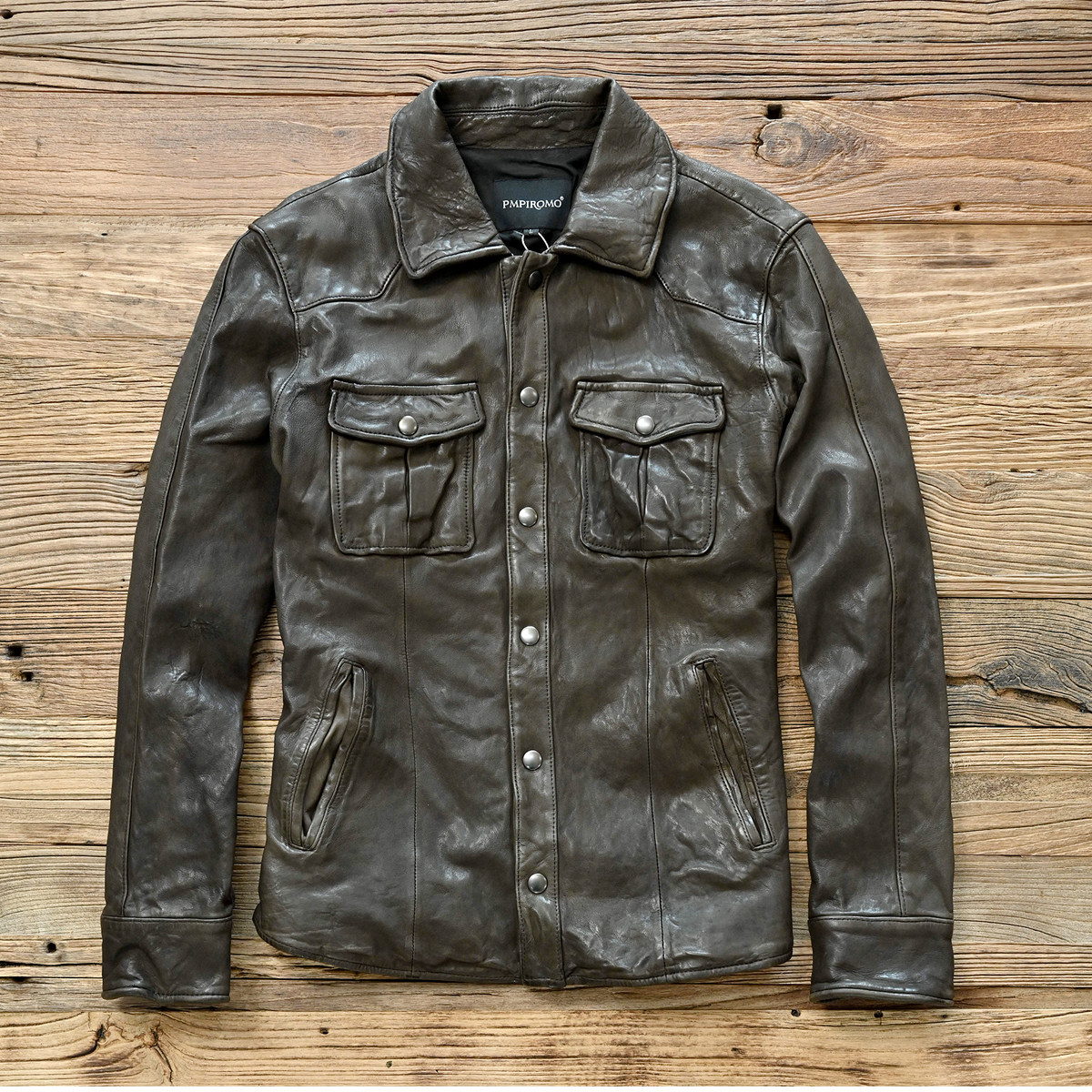 男款春秋季新款修身复古翻领植鞣羊皮短款扣子衬衣皮衣衬衫皮夹克