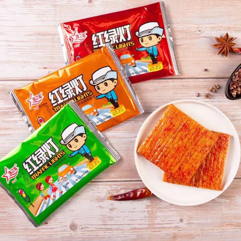 海之军红绿灯辣条小辣片素手撕牛排味面制品8090校园经典零食小吃
