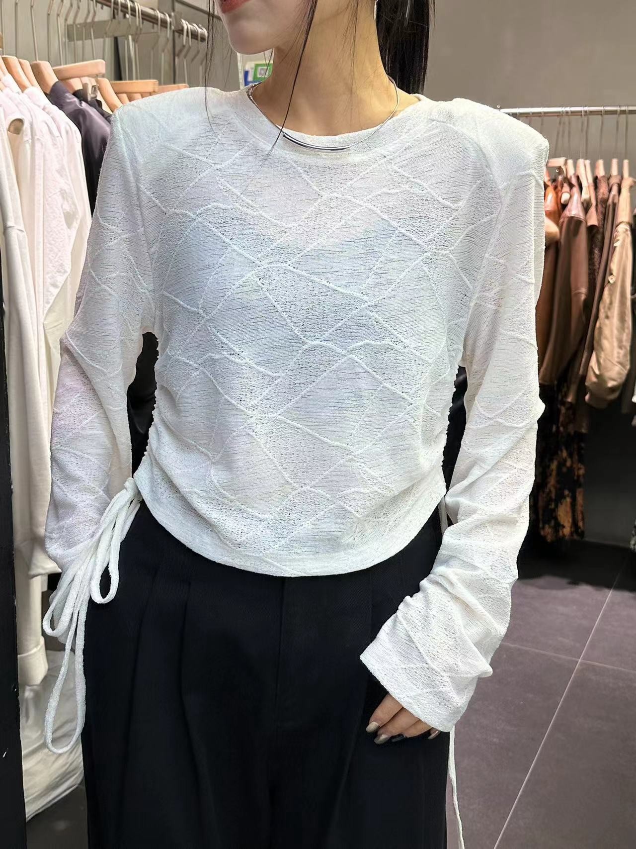 广州十三行春季新款 韩版垫肩圆领抽绳显瘦长袖T恤女百搭上衣潮,女装/女士精品,T恤,淘宝优惠券,粉丝福利购,淘宝优惠卷