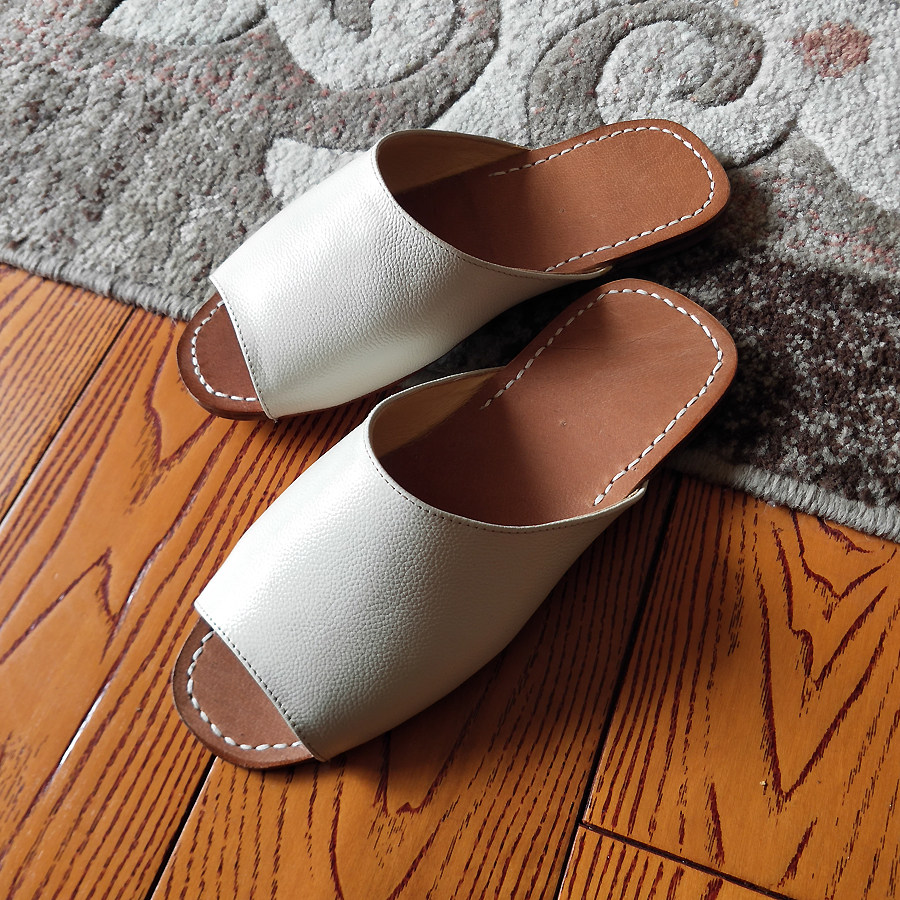 白色头层牛皮拖鞋真皮一字拖鞋男女士家居防臭真皮凉拖鞋四季手工