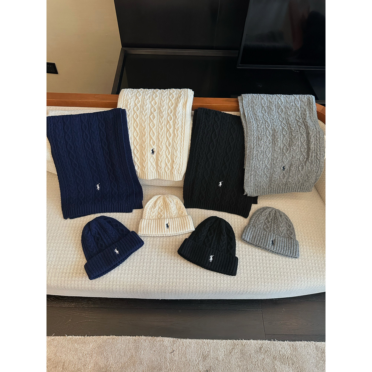 NanaByNana【柏林冬夜】小马刺绣麻花帽子女冬季针织围巾围脖套组