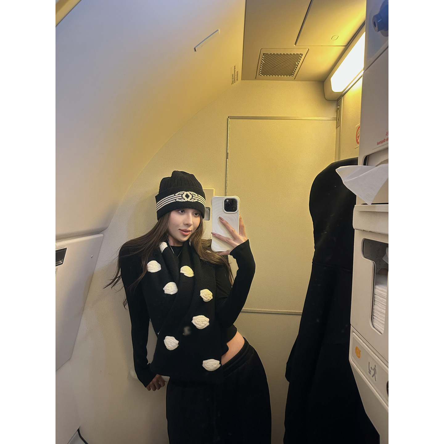 NanaByNana【香*儿同款】千金感山茶花针织围巾女冬软糯围脖披肩