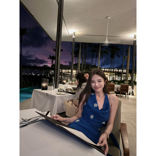 波卡尔女郎 NanaByNana 31PM20 荡领挂脖复古度假风连衣裙