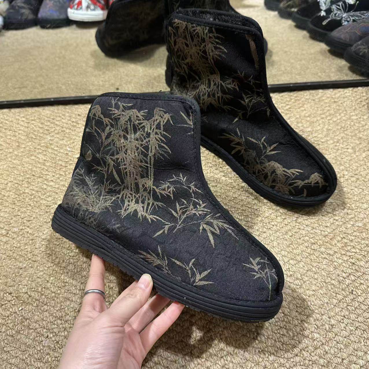 2025年冬季新款醋酸千层底布鞋休闲养脚一脚蹬加绒平底鞋