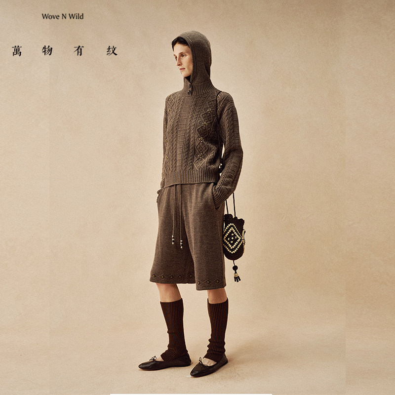 萬物有紋｜INTHELI扬子纱纯羊毛手工钉珠麻花套头衫 & 短裤套装