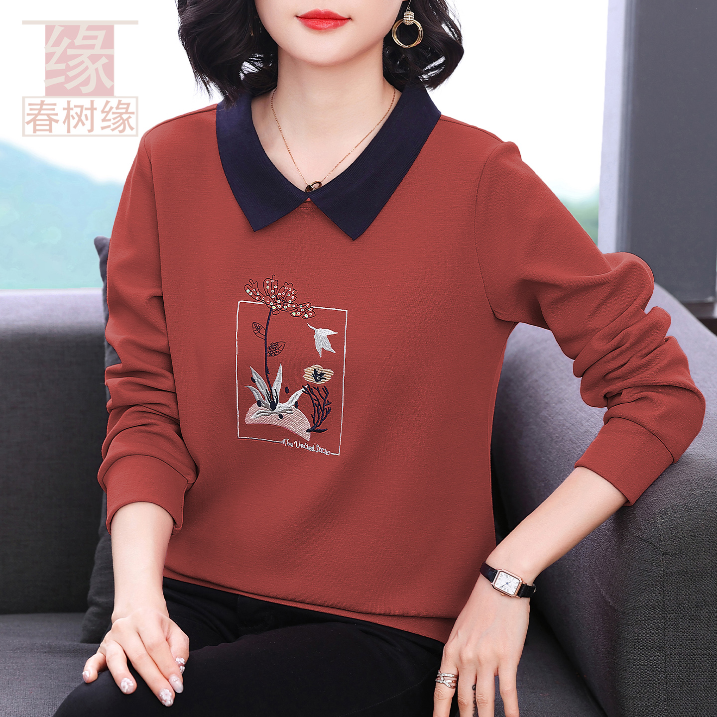 妈妈装2025年秋季新款长袖女刺绣翻领卫衣小众设计宽松显白焦糖色