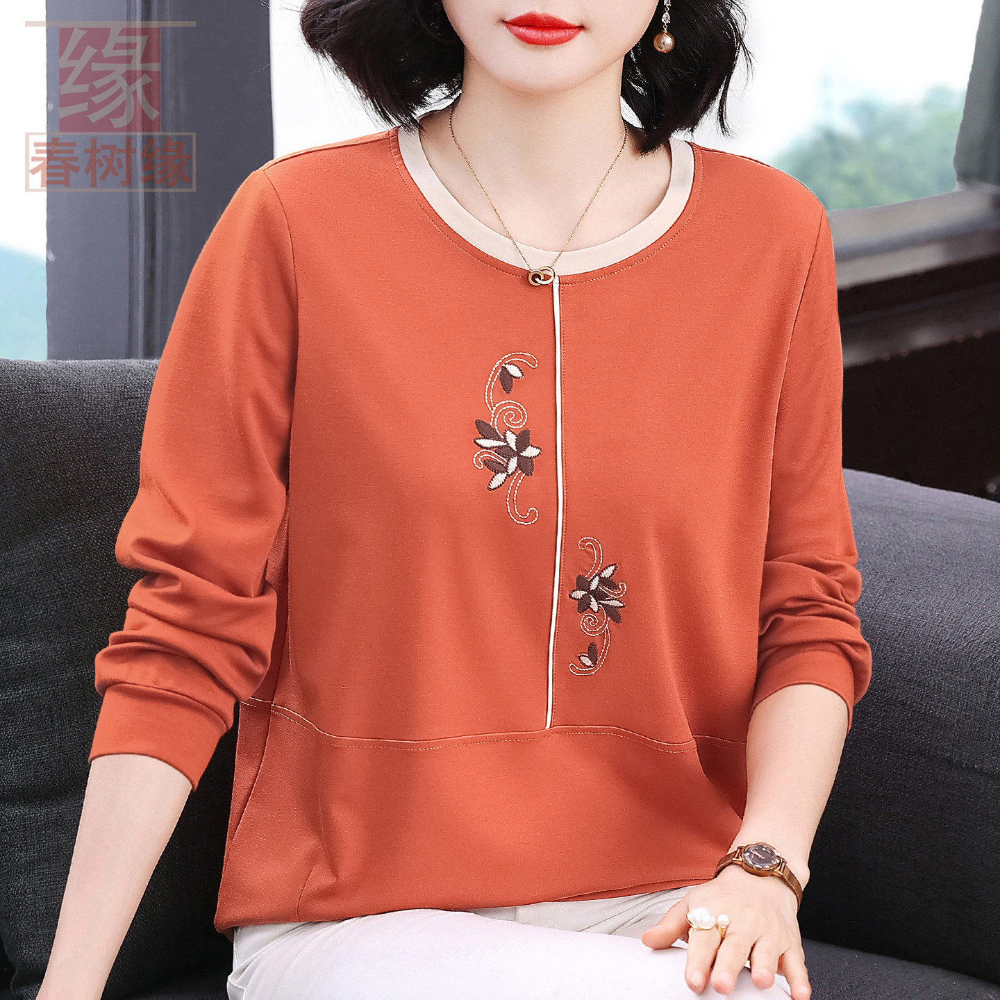 纯棉圆领卫衣女秋冬宽松新款妈妈装大码遮肚子长袖上衣刺绣打底衫