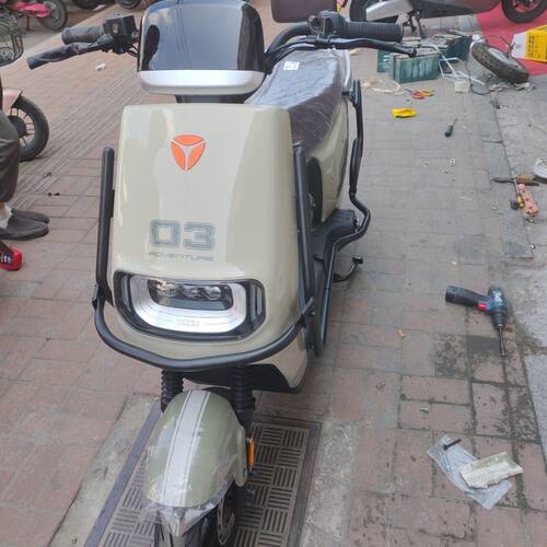 雅笛电动车G25-H全套护杠加粗加固保险杠防撞护杠改装配件全包围