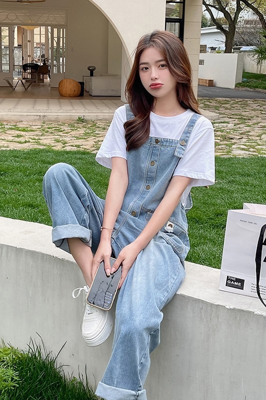 休闲牛仔背带裤女2024夏季新款设计感小众网红减龄显瘦直筒连体裤,女装牛仔裤,淑塔可可