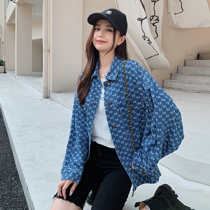 设计感印花牛仔外套女早秋季新款韩版宽松时尚小个子减龄休闲上衣图片
