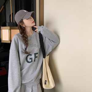 休闲减龄运动风穿搭灰色长袖上衣套装女春夏秋好看百褶短裙两件套图片
