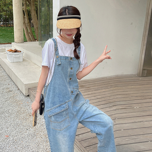 休闲牛仔背带裤女2024夏季新款设计感小众网红减龄显瘦直筒连体裤图片