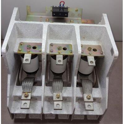 议价oshiba 2.5/5KV-450A-25/50MVA 50-60Hz工业